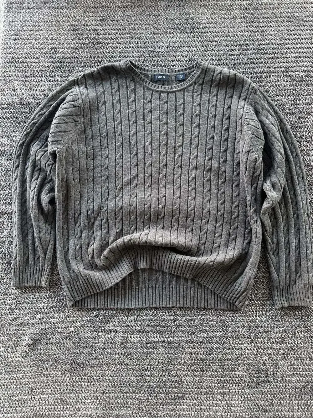 IZOD Gray Cable Knit Crewneck Sweater